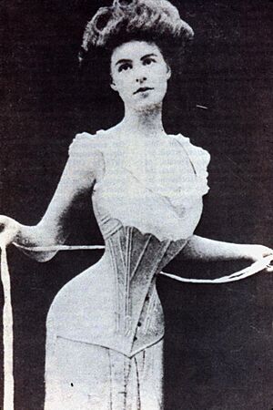 Archivo:Corset 1900