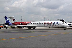 Archivo:Dana Air McDonnell Douglas MD-83 (DC-9-83) Iwelumo-2