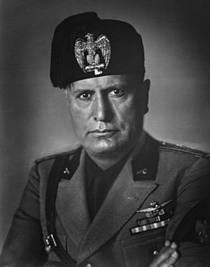 Archivo:Duce Benito Mussolini