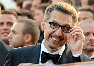 Archivo:John Turturro Cannes 2015 2