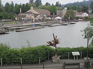 Archivo:Lake Oswego, Oregon (2018) - 29