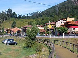 Las Rozas (Cangas de Onís) 2.jpg