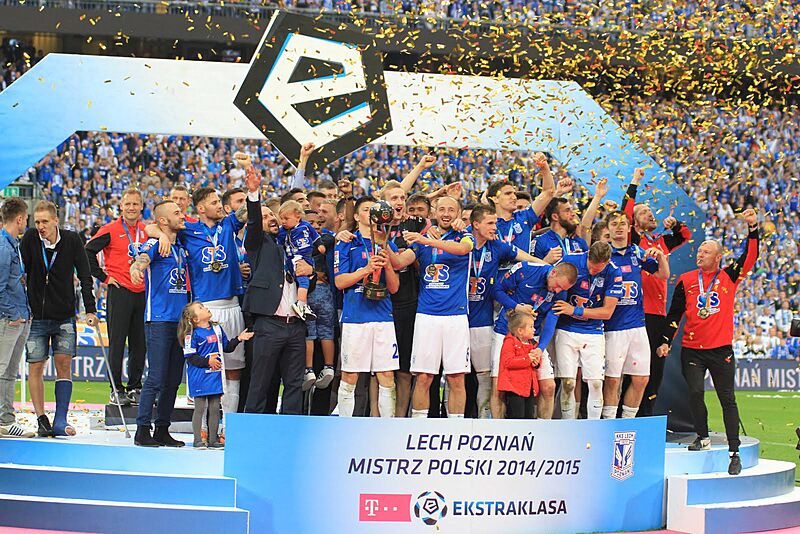 Lech Poznań Mistrz Polski 2014-15 Trofeum