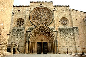 Archivo:Monestir de Sant Cugat - Façana principal
