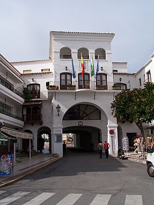 Archivo:Nerja mairie