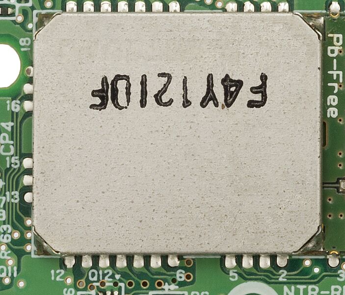 Nintendo-DS-Mk1-wifi (cropped)