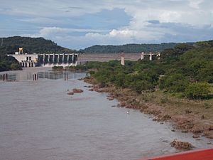 Archivo:Presa Hidroeléctrica 15 de Septiembre