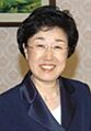 Prime Minister Han Myeong-sook taking a commemorative photo with the Speaker of the National Assembly