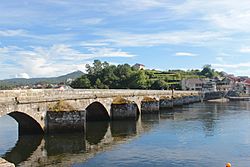 Archivo:Puente Sampayo - panoramio (1)
