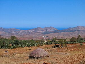 Archivo:Rif mountains near Al Hoceima1