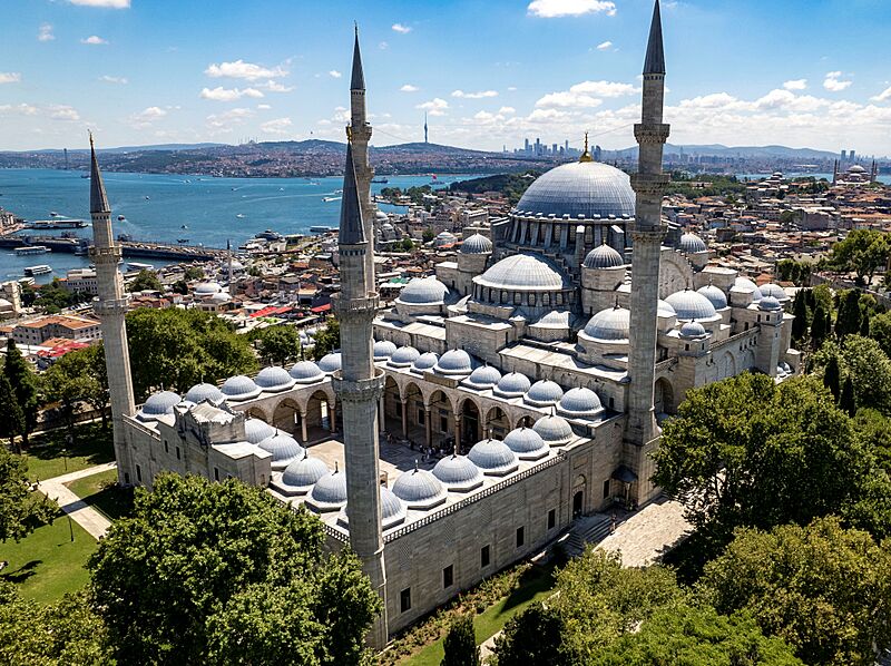 SüleymaniyeMosqueIstanbul (cropped)