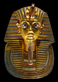 Archivo:Tutanchamun Maske