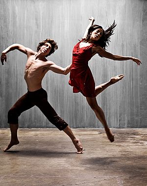 Archivo:Two dancers