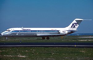 Archivo:Aviaco McDonnell Douglas DC-9-34