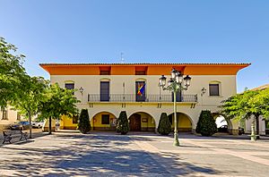 Archivo:Ayuntamiento de Banastás
