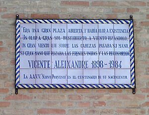 Archivo:Azulejo a Vicente Aleixandre