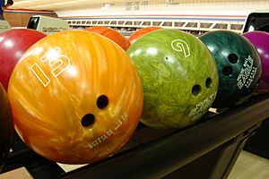 Archivo:Bowlingball