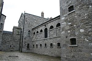 Archivo:Cárcel de Kilmainham06