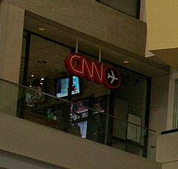 Archivo:CNN Airport in CNN Center Atlanta Georgia (cropped)