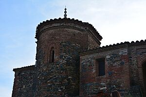 Archivo:Castillo de Almonaster la Real 01