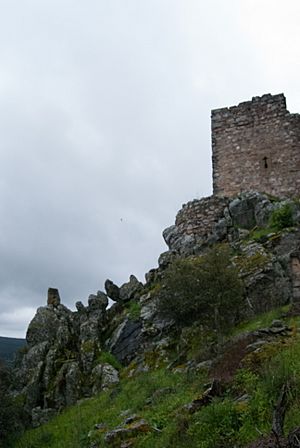 Archivo:Castillo de Mirabel, Cáceres