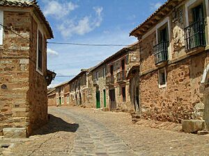 Archivo:CastrilloPolvazares