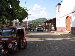 Ciudad de Sesori, El Salvador. - panoramio.jpg