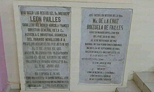 Archivo:Criptas de los Pailles Paraiso Novillero