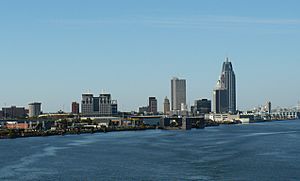 Archivo:Downtown Mobile 2008 01
