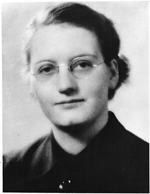 Archivo:ElizabethShullRussell