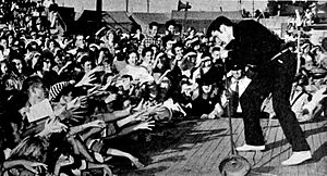 Archivo:Elvis Presley - TV Radio Mirror, March 1957 01