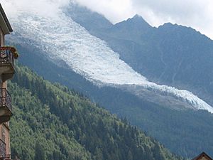 Archivo:Glacier des Bossons 100 0025
