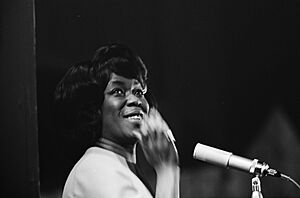Archivo:Grand Gala du Disque populier in Kurhaus te Scheveningen Sarah Vaughan, Bestanddeelnr 915-6269