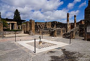 Archivo:House of the Faun (Pompeii)