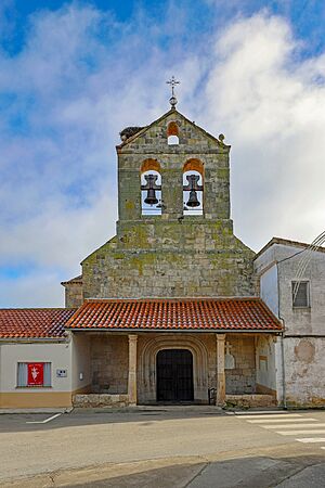 Archivo:Iglesia de Nuestra Señora de la Asunción en Topas campanario