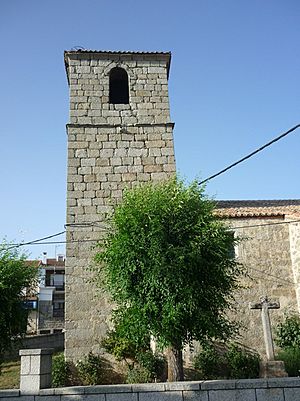 Archivo:Iglesia de San Juan Bautista, Hoyocasero, Ávila, España