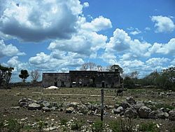 Kambul (Motul), Yucatán (01).jpg