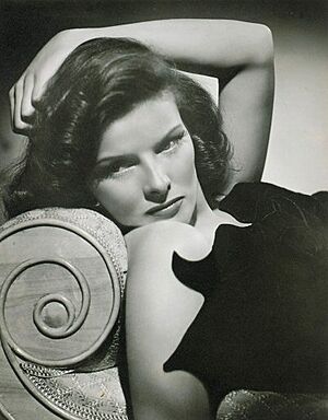 Archivo:Katharine Hepburn promo pic 2