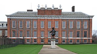Kensington Palace (24073555941)