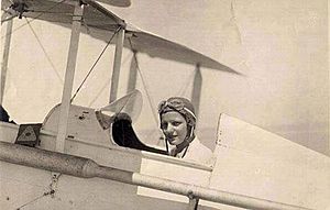 Archivo:Lotfia elnady in plane