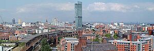 Archivo:Manchester Skyline