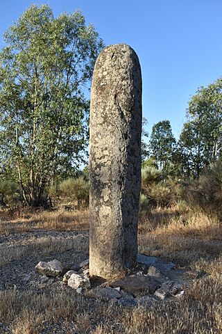Menhir de Cabezo 02.jpg