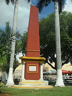 Monumento a Sebastián Molas, Mérida, Yucatán (01).jpg