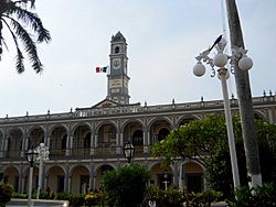 PalacioAlvarado.jpg
