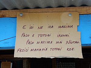 Archivo:Sign in Tuvaluan