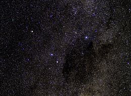 Archivo:Southern Cross and Coalsack Dark Nebula