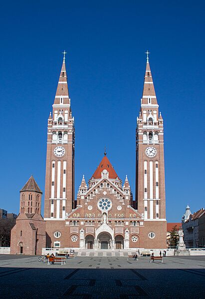 Szeged cathedral 2021-03-02 main facade