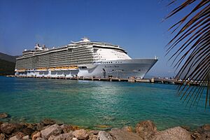 Archivo:The Allure of the Seas 2012