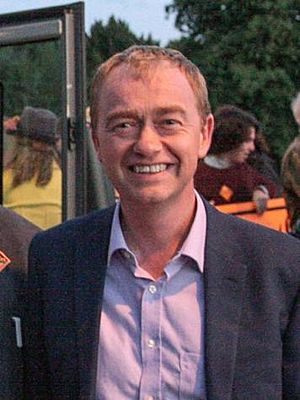 Archivo:TimFarronPortrait