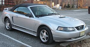Archivo:99-04 Ford Mustang convertible